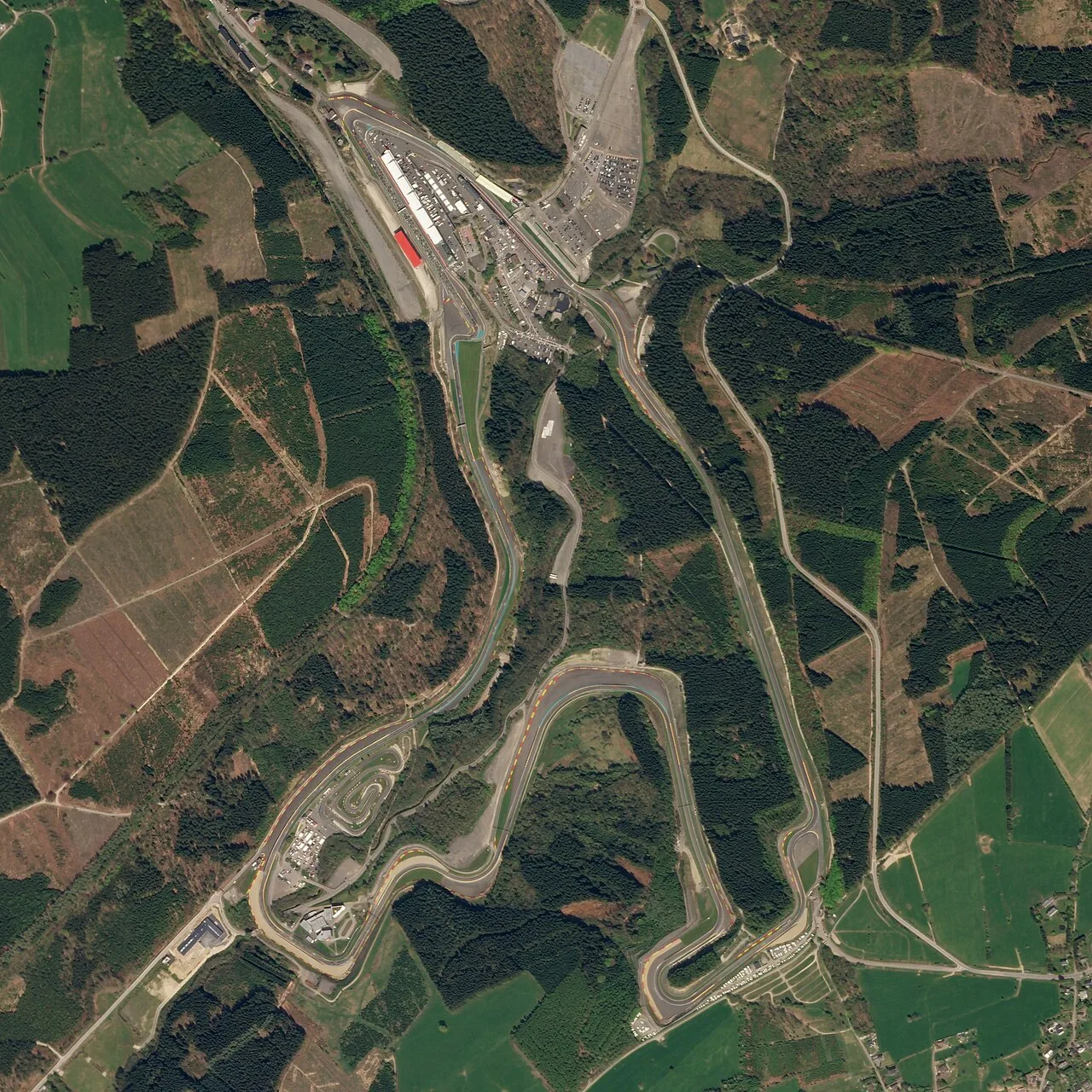 Satellietfoto van Circuit de Spa-Francorchamps in het Ardense landschap, 2018